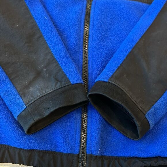The North Face Boys (or Unisex) Black & Blue Fleece Jacket Size L - Picture 3 of 7